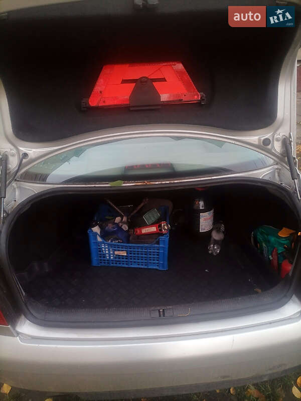 Седан Audi A4 1999 в Бурштині фото 8 Седан Audi A4 1999 в Бурштині