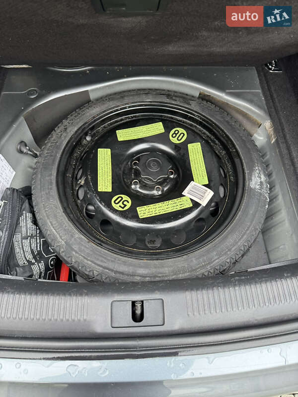 Седан Audi A4 2011 в Мукачевому