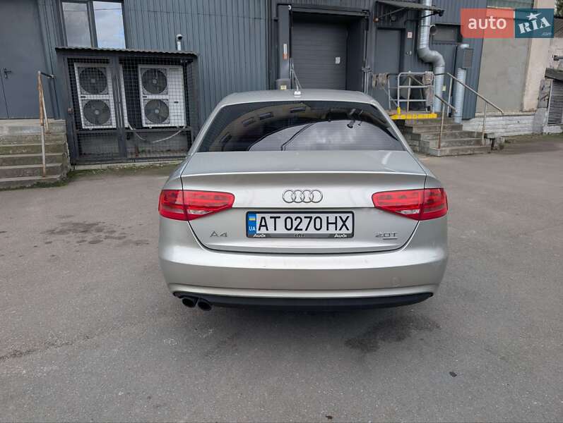 Седан Audi A4 2013 в Ивано-Франковске