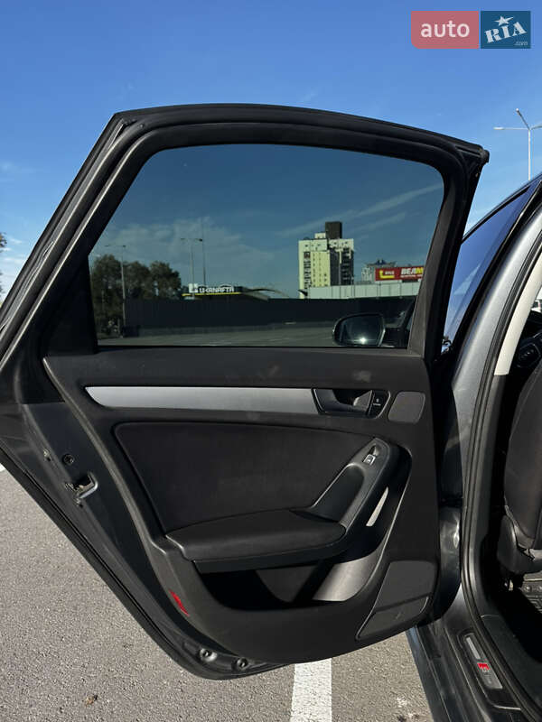 Седан Audi A4 2014 в Києві фото 21 Седан Audi A4 2014 в Києві