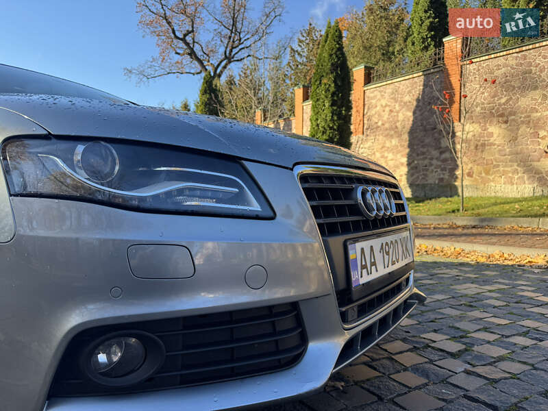 Седан Audi A4 2010 в Києві