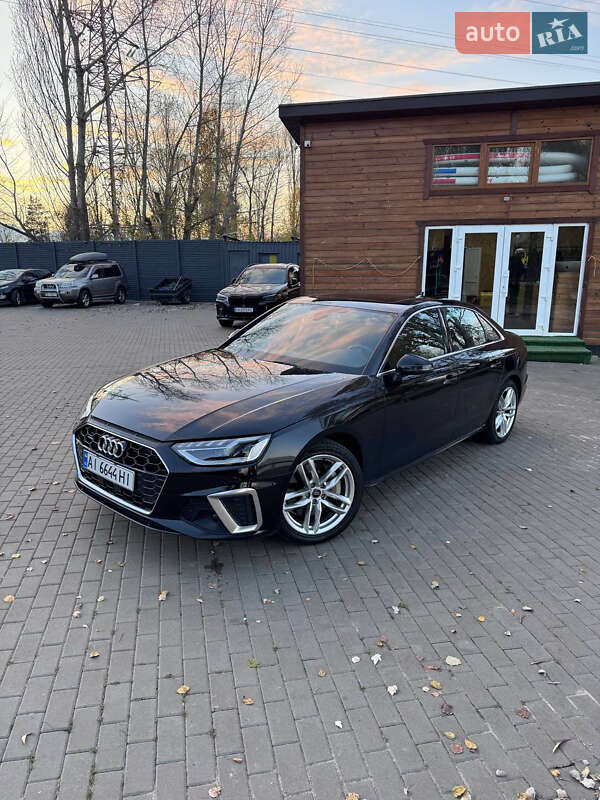 Седан Audi A4 2020 в Киеве