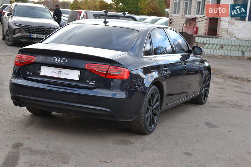 Седан Audi A4 2013 в Луцке