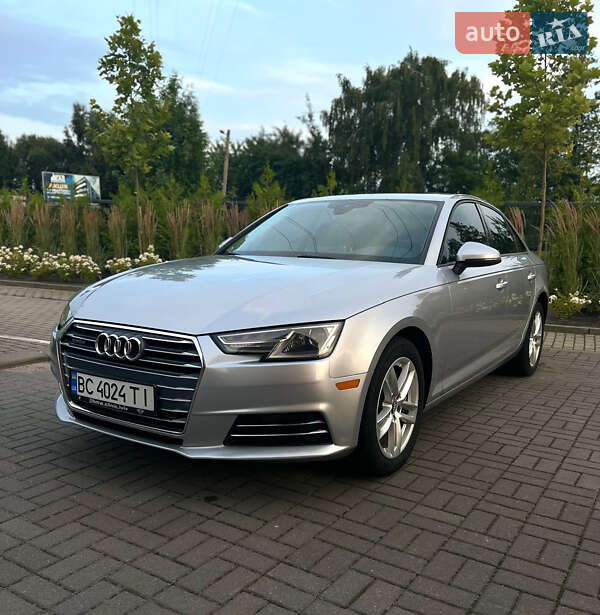 Седан Audi A4 2016 в Львові