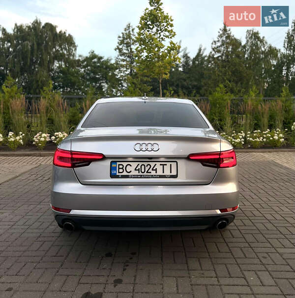 Седан Audi A4 2016 в Львові