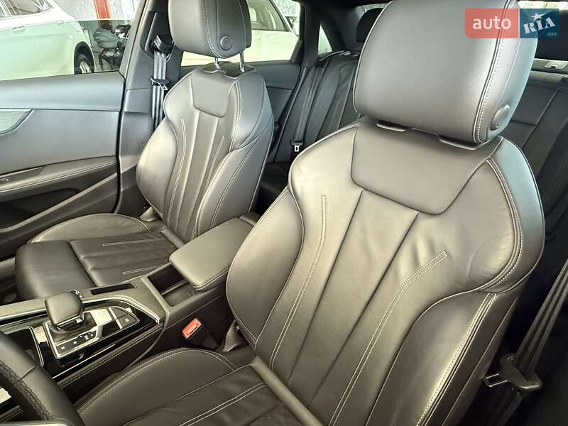 Седан Audi A4 2023 в Одессе