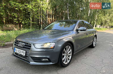 Седан Audi A4 2012 в Киеве