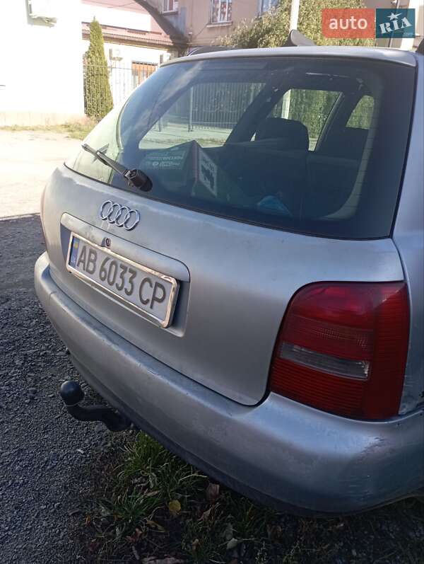 Универсал Audi A4 1998 в Калиновке