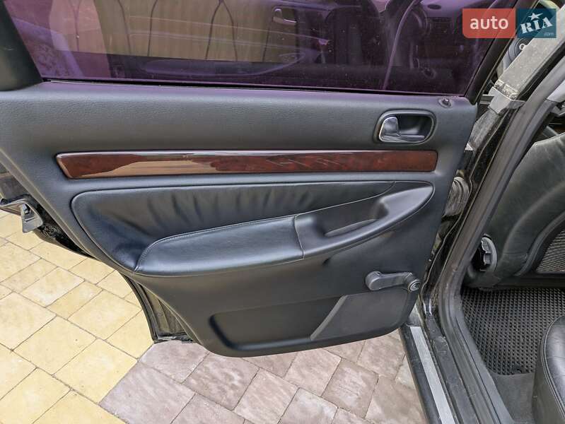 Универсал Audi A4 1999 в Сарнах