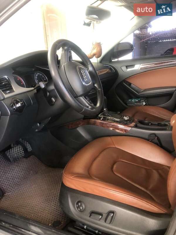 Седан Audi A4 2011 в Киеве