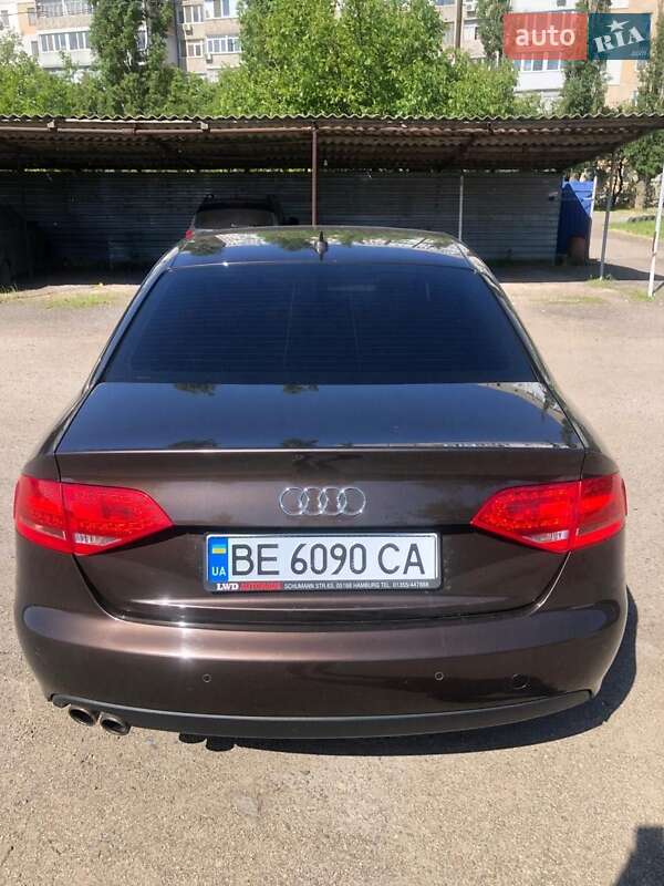 Седан Audi A4 2011 в Киеве