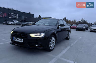 Седан Audi A4 2012 в Киеве