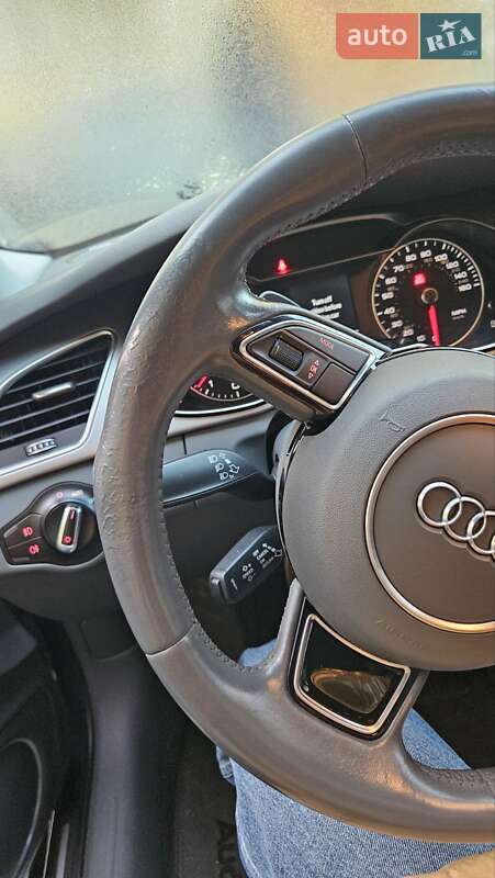 Седан Audi A4 2014 в Києві