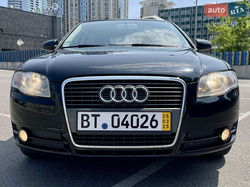 Седан Audi A4 2006 в Староконстантинове