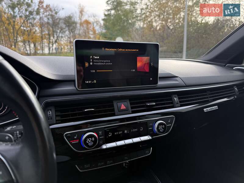 Седан Audi A4 2016 в Радивиліві