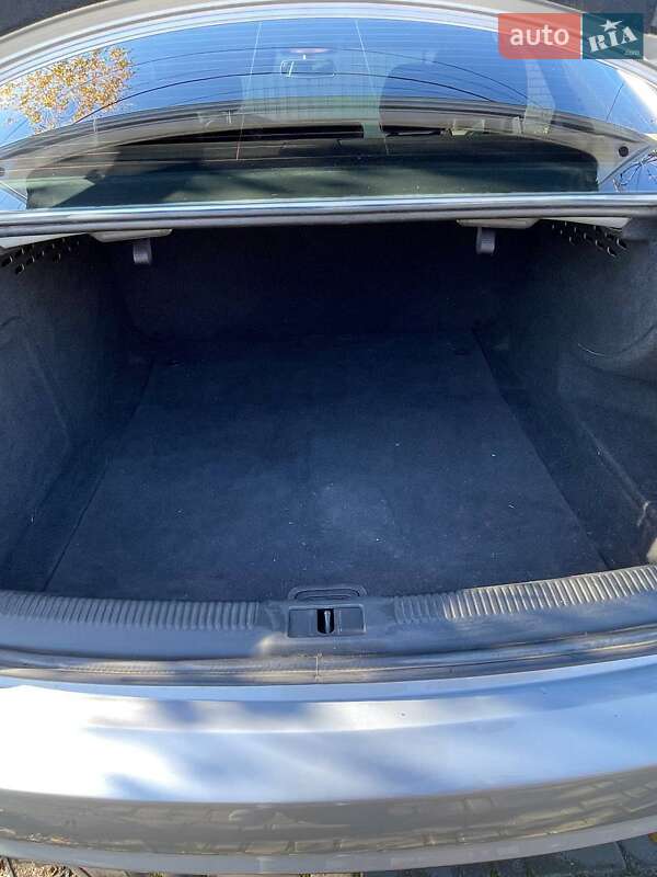 Седан Audi A4 2014 в Миколаєві