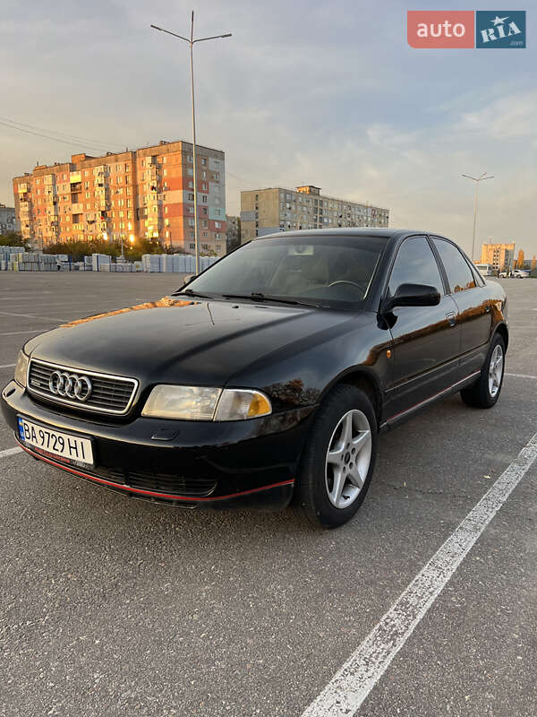 Седан Audi A4 1999 в Кропивницькому