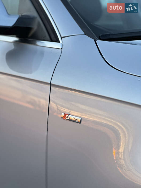 Седан Audi A4 2014 в Полтаве