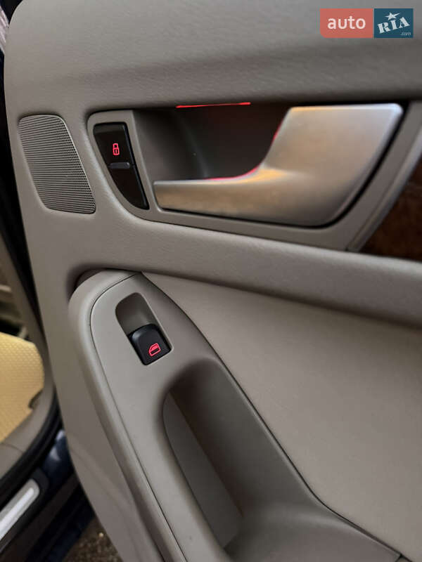 Седан Audi A4 2010 в Владимире фото 44 Седан Audi A4 2010 в Владимире