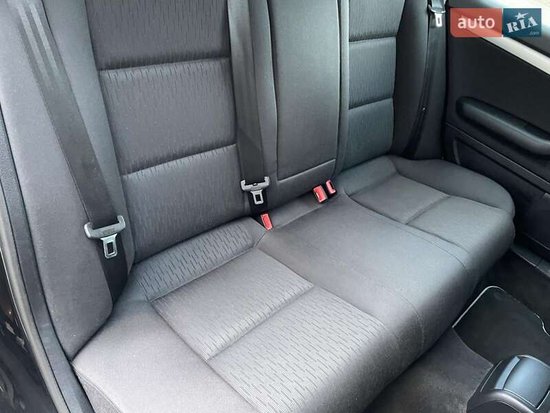 Седан Audi A4 2005 в Кам'янському