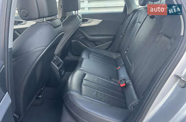 Седан Audi A4 2018 в Киеве