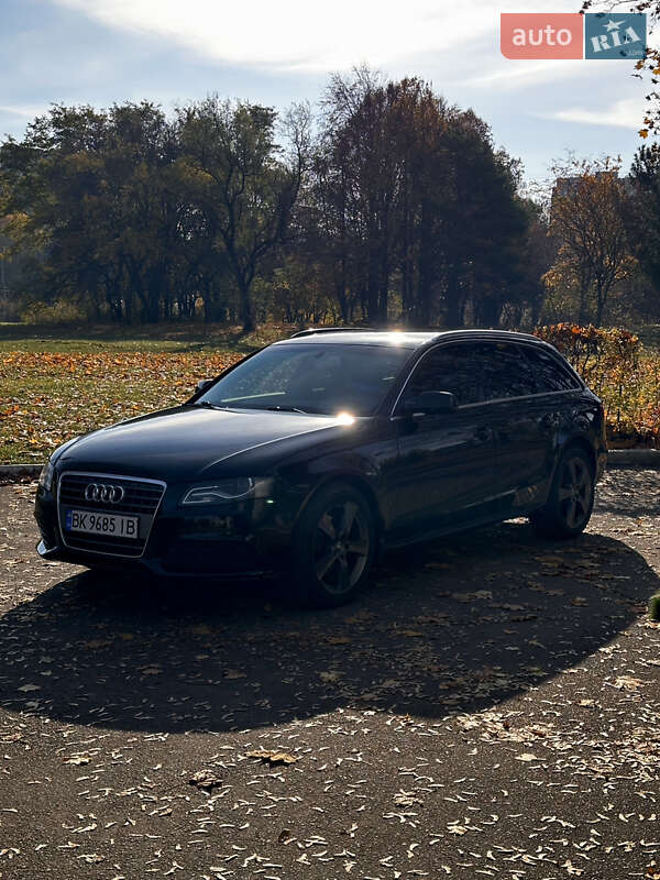 Универсал Audi A4 2011 в Ровно