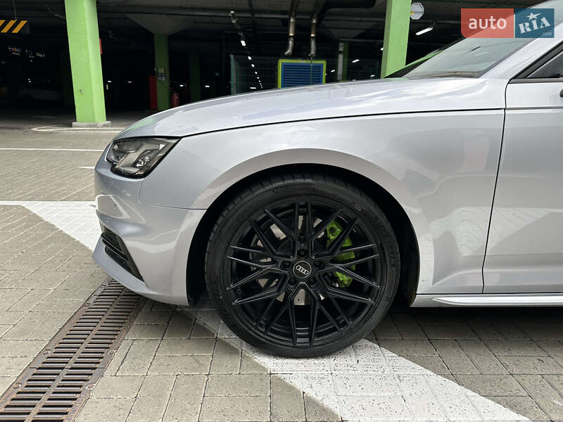 Седан Audi A4 2016 в Києві