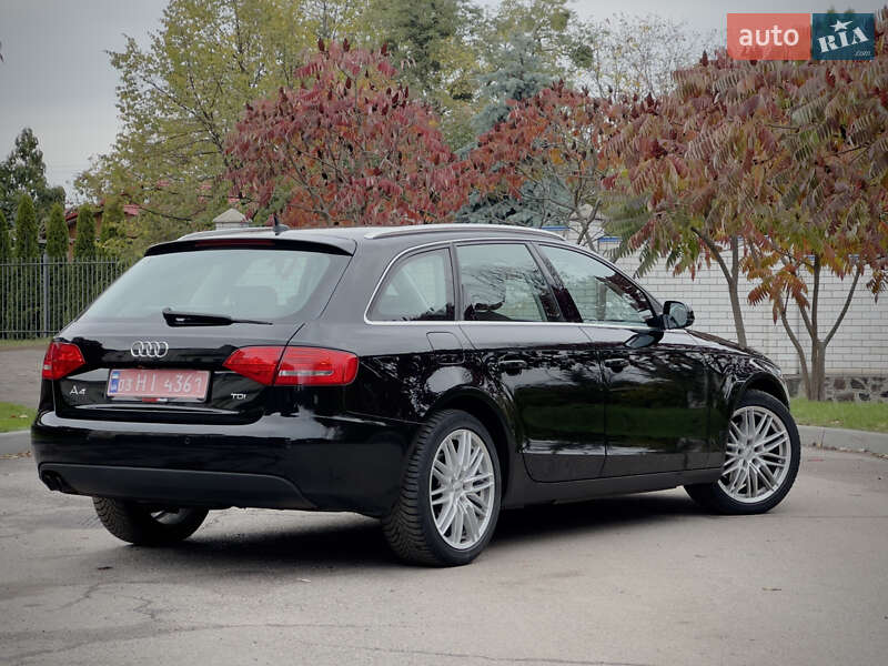 Универсал Audi A4 2011 в Смеле