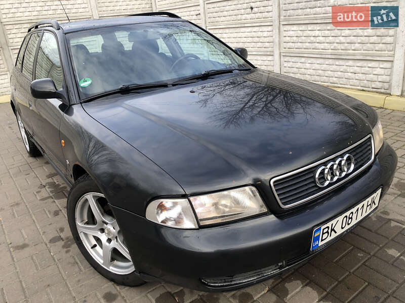 Универсал Audi A4 1997 в Ровно