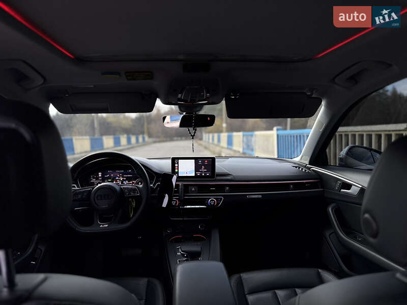 Седан Audi A4 2018 в Новомосковске