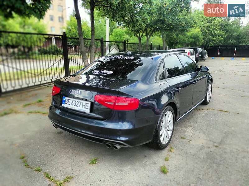 Седан Audi A4 2015 в Кривом Роге