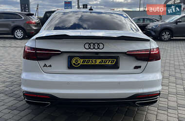 Седан Audi A4 2020 в Мукачево