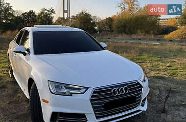 Седан Audi A4 2016 в Киеве