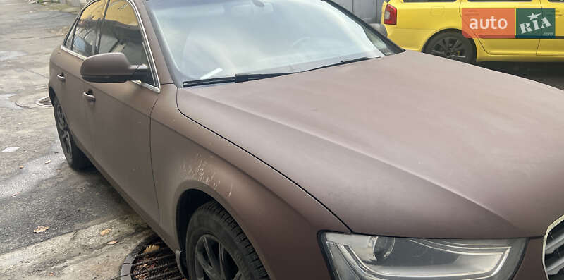 Седан Audi A4 2013 в Киеве