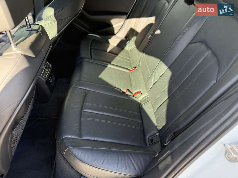 Седан Audi A4 2016 в Києві