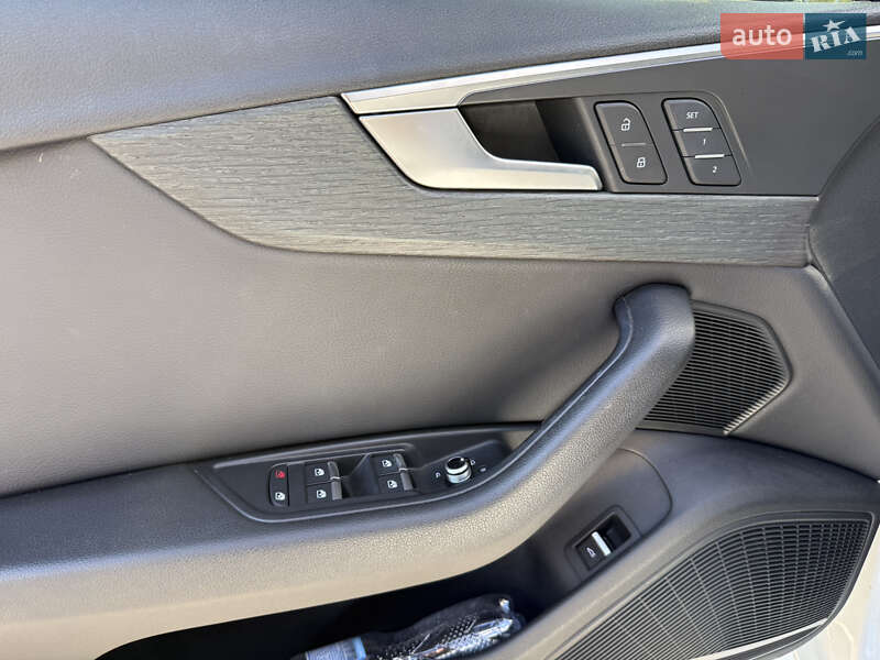 Седан Audi A4 2016 в Києві