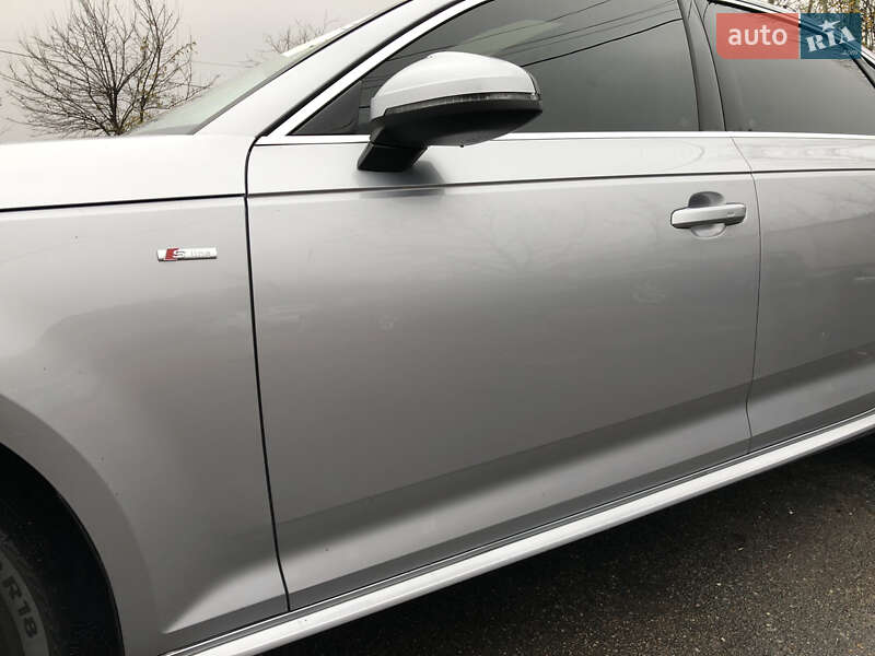 Седан Audi A4 2018 в Ирпене