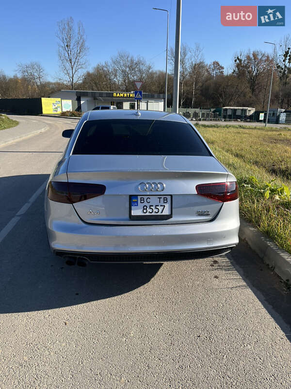 Седан Audi A4 2014 в Львове
