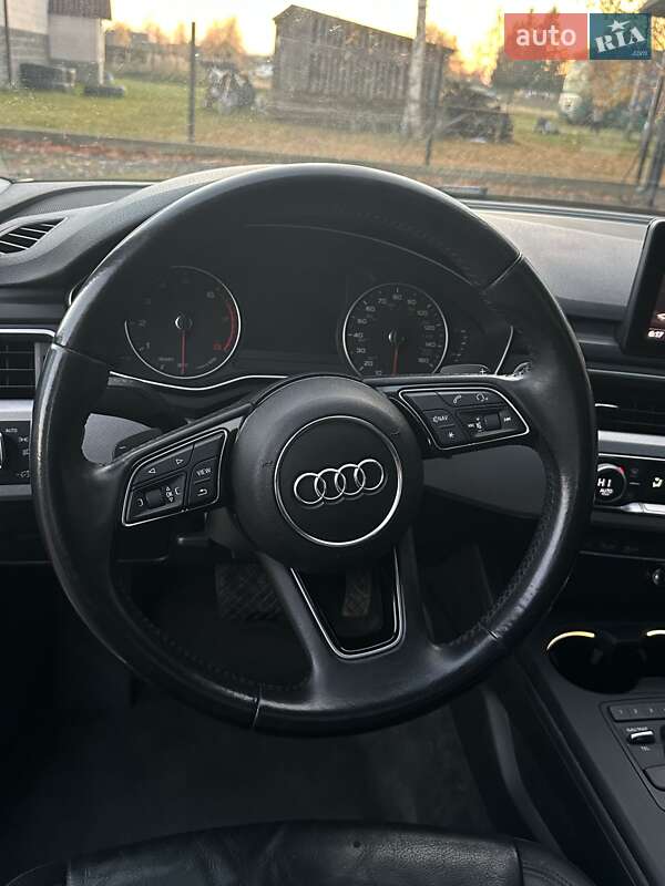 Седан Audi A4 2017 в Любешові