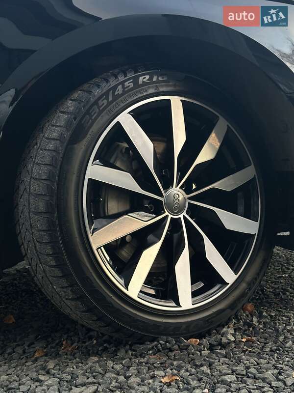 Седан Audi A4 2017 в Любешові