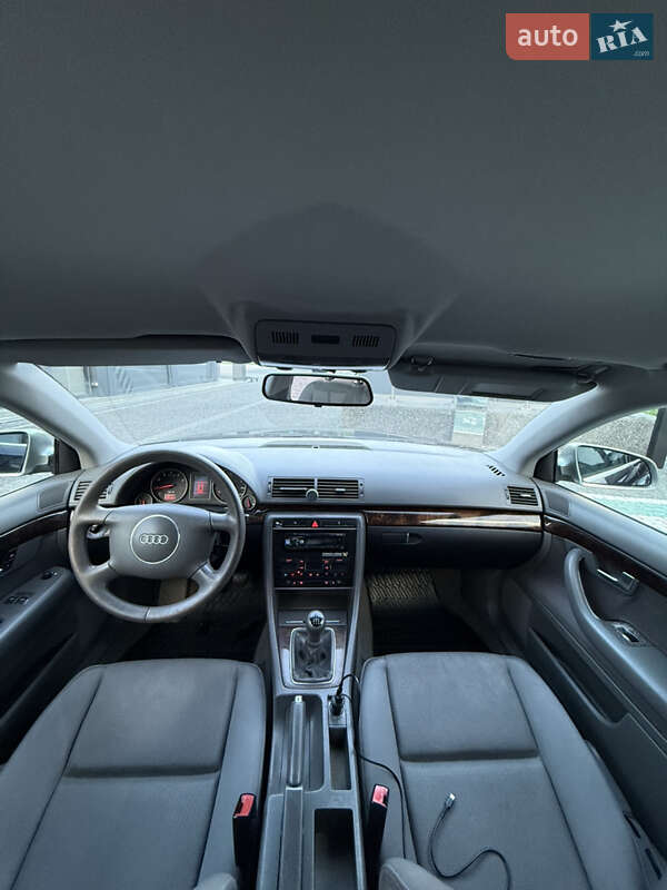 Седан Audi A4 2001 в Тячеве