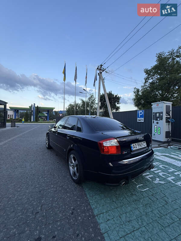 Седан Audi A4 2001 в Тячеве