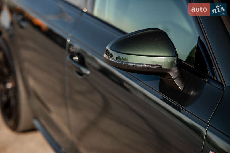 Седан Audi A4 2018 в Львове