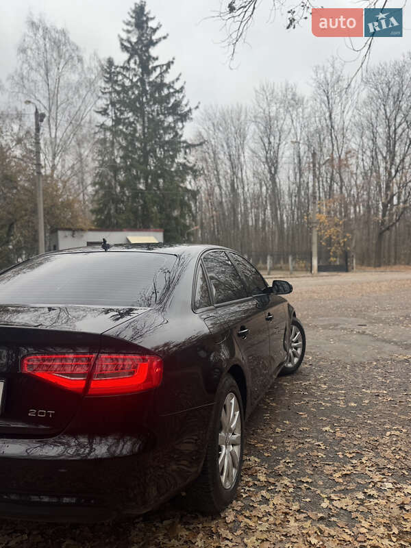 Седан Audi A4 2012 в Харкові