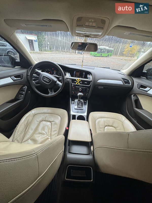 Седан Audi A4 2012 в Харкові