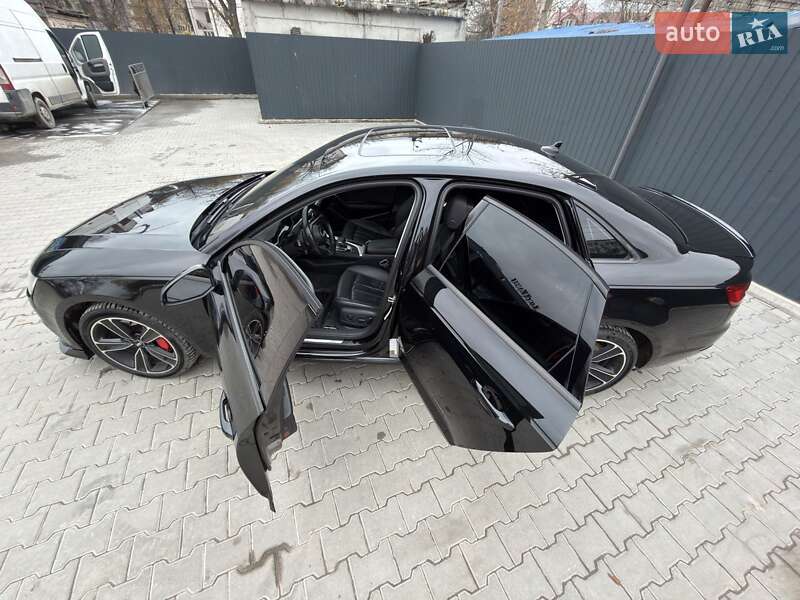 Седан Audi A4 2017 в Тернополе