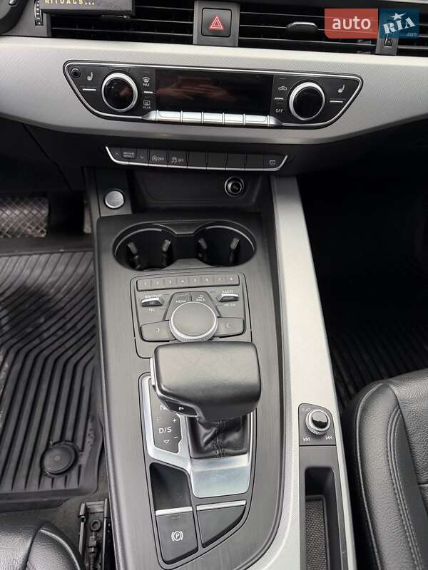 Седан Audi A4 2017 в Тернополе