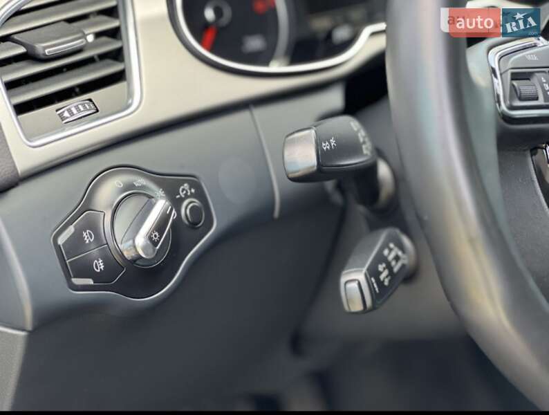 Седан Audi A4 2014 в Чорткові