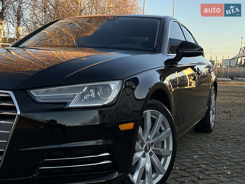 Седан Audi A4 2016 в Дрогобыче