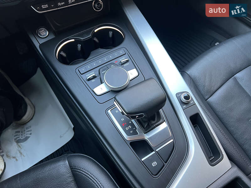 Седан Audi A4 2016 в Дрогобыче